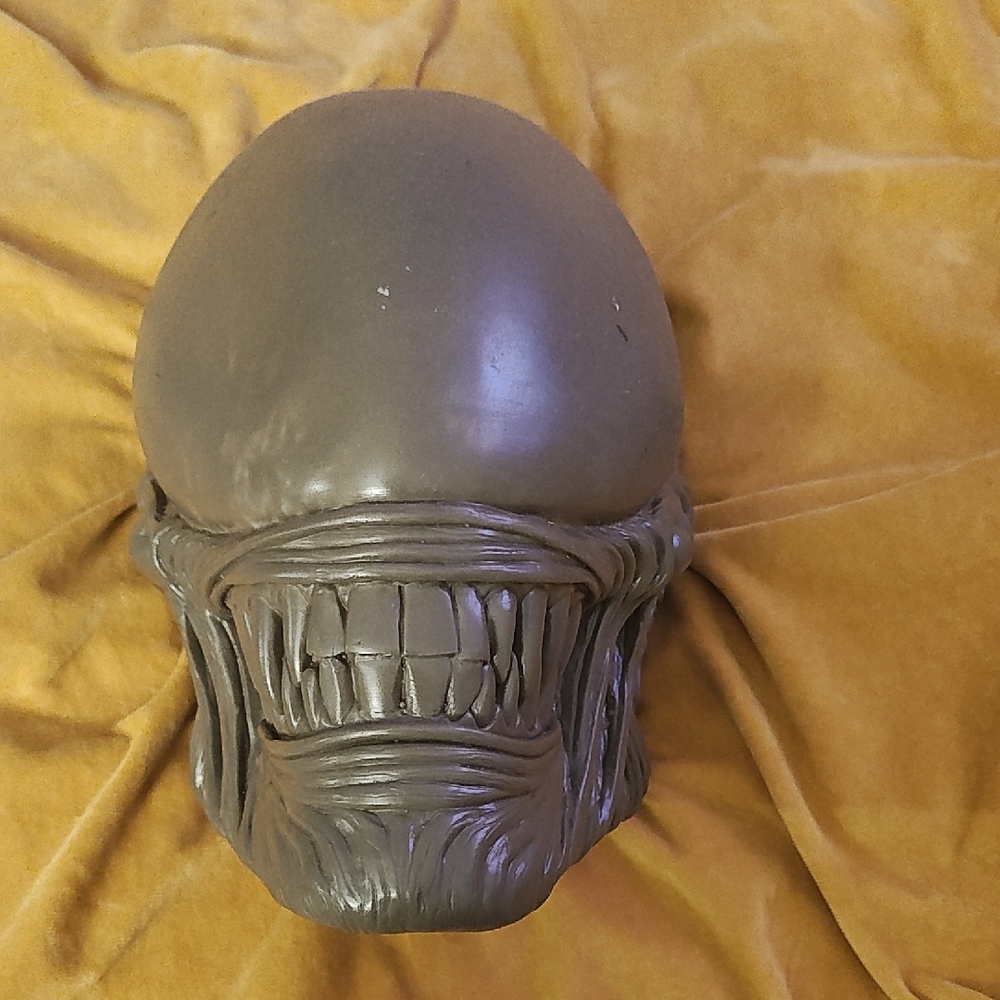 Fiberglass Xenomorph Head
